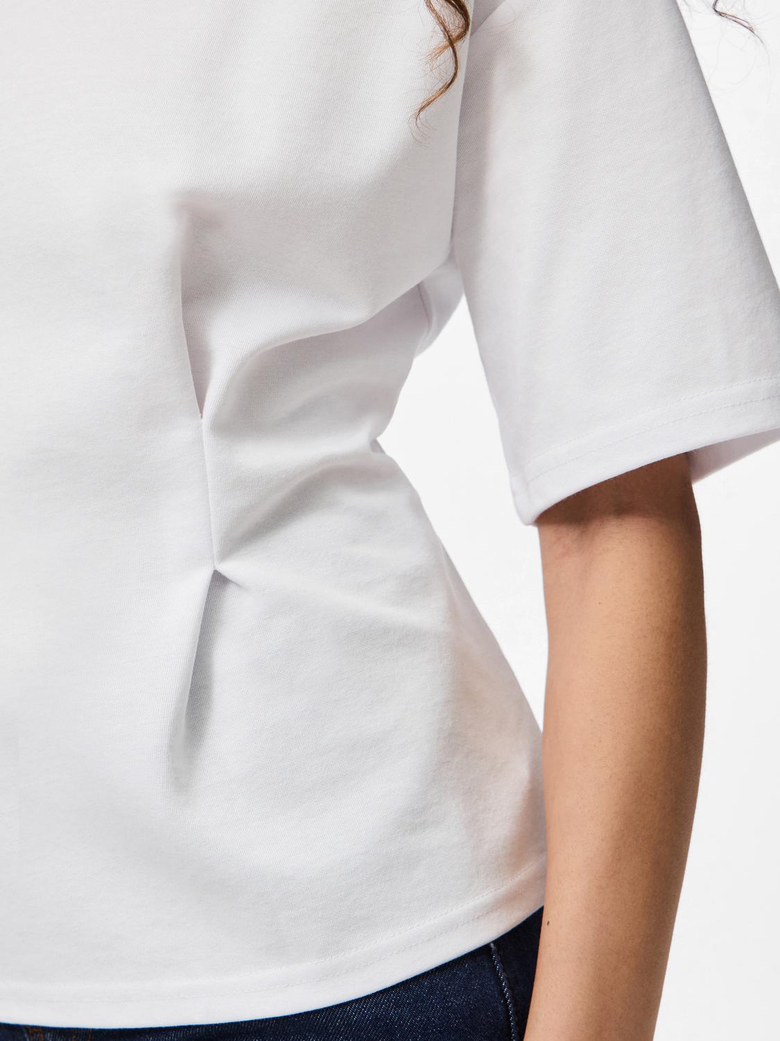 model_shot-detail