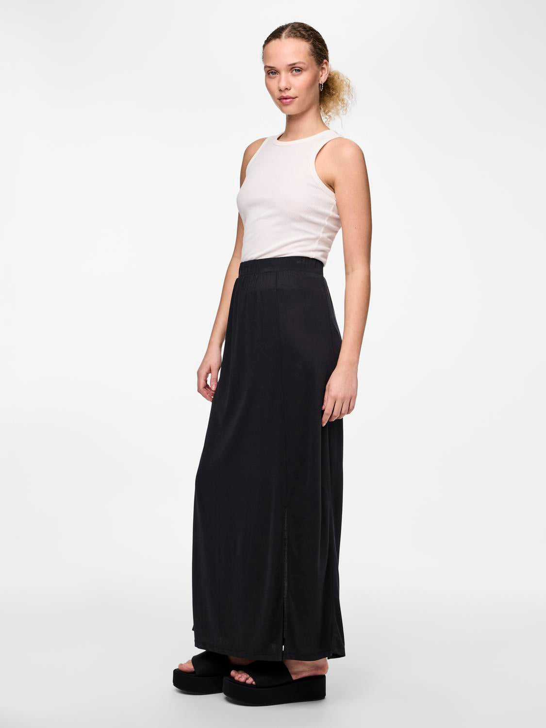 PCANORA Skirt - Black