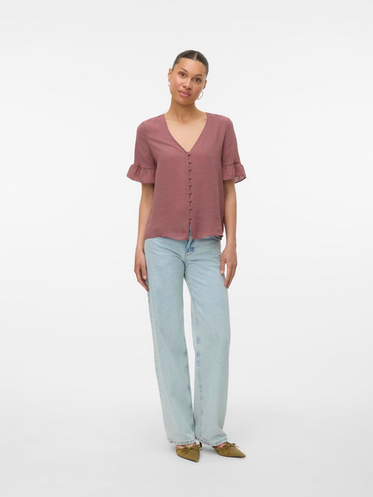 model_shot-front